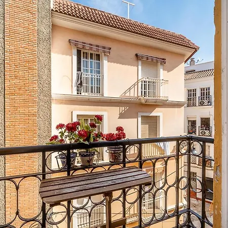 Beautiful Flat Near Plaza Merced Apartment