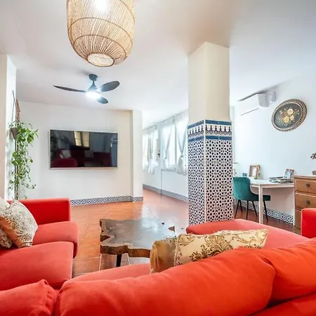 Beautiful Flat Near Plaza Merced Apartment *