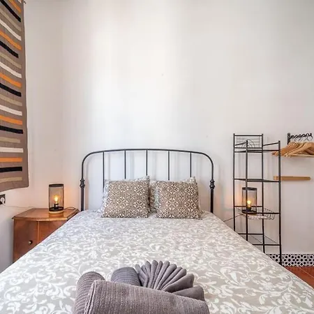 Beautiful Flat Near Plaza Merced Apartment